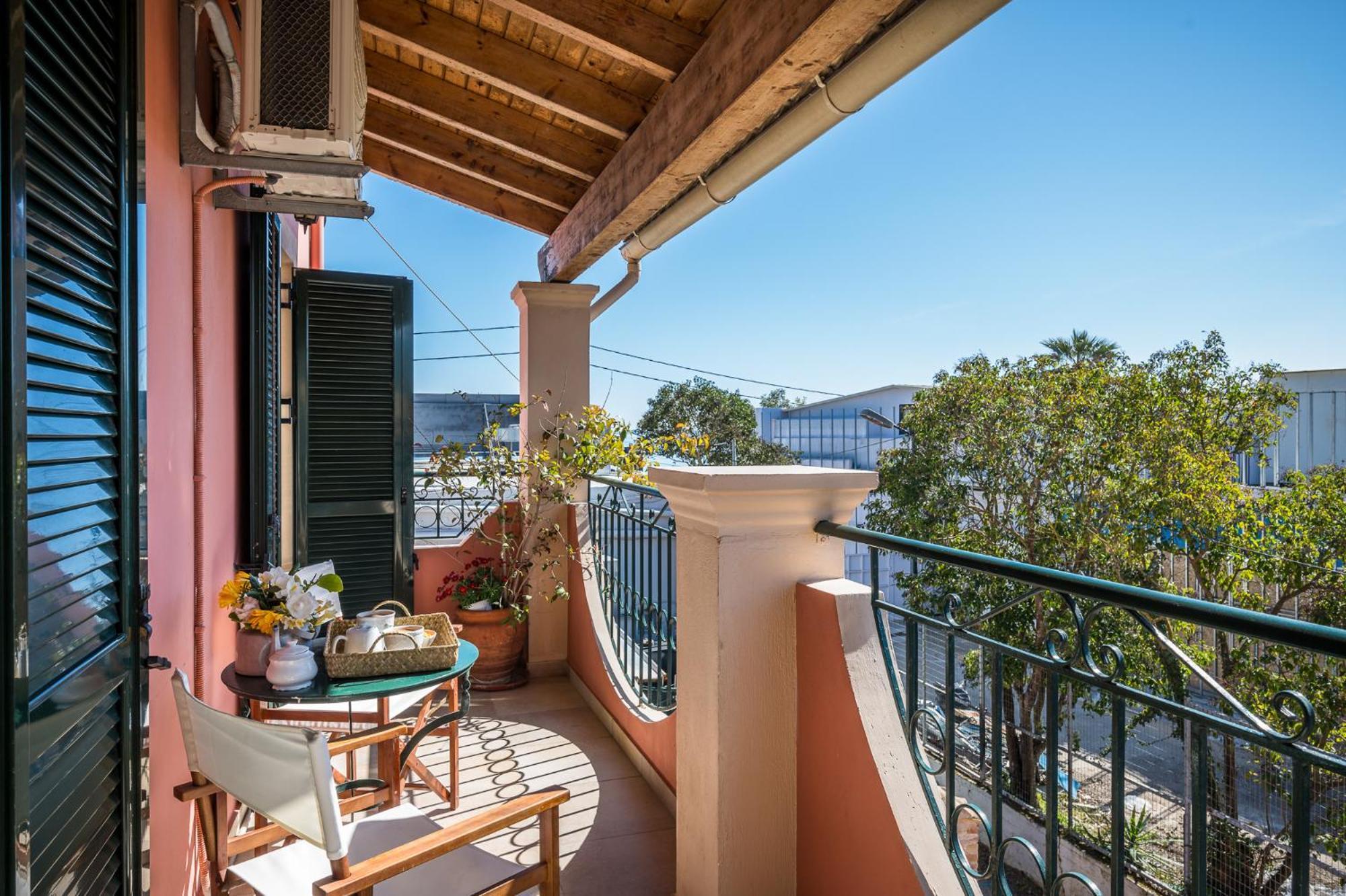Seaside Ipsos Apartment By Konnect Exterior photo